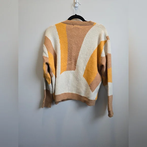 Colorblock Sweater - Picture 4 of 5